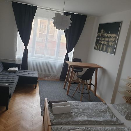 Newly Refurbished Central Prague Exterior photo